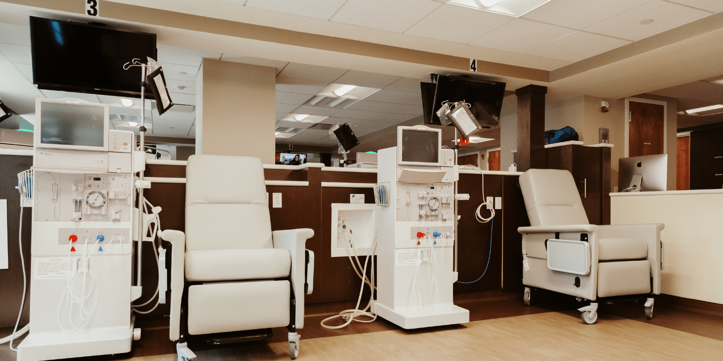Photo of two inpatient dialysis chairs in the Rogosin Institute at the Methodist Home, which offers inpatient and outpatient hemodialysis in the Bronx, NY